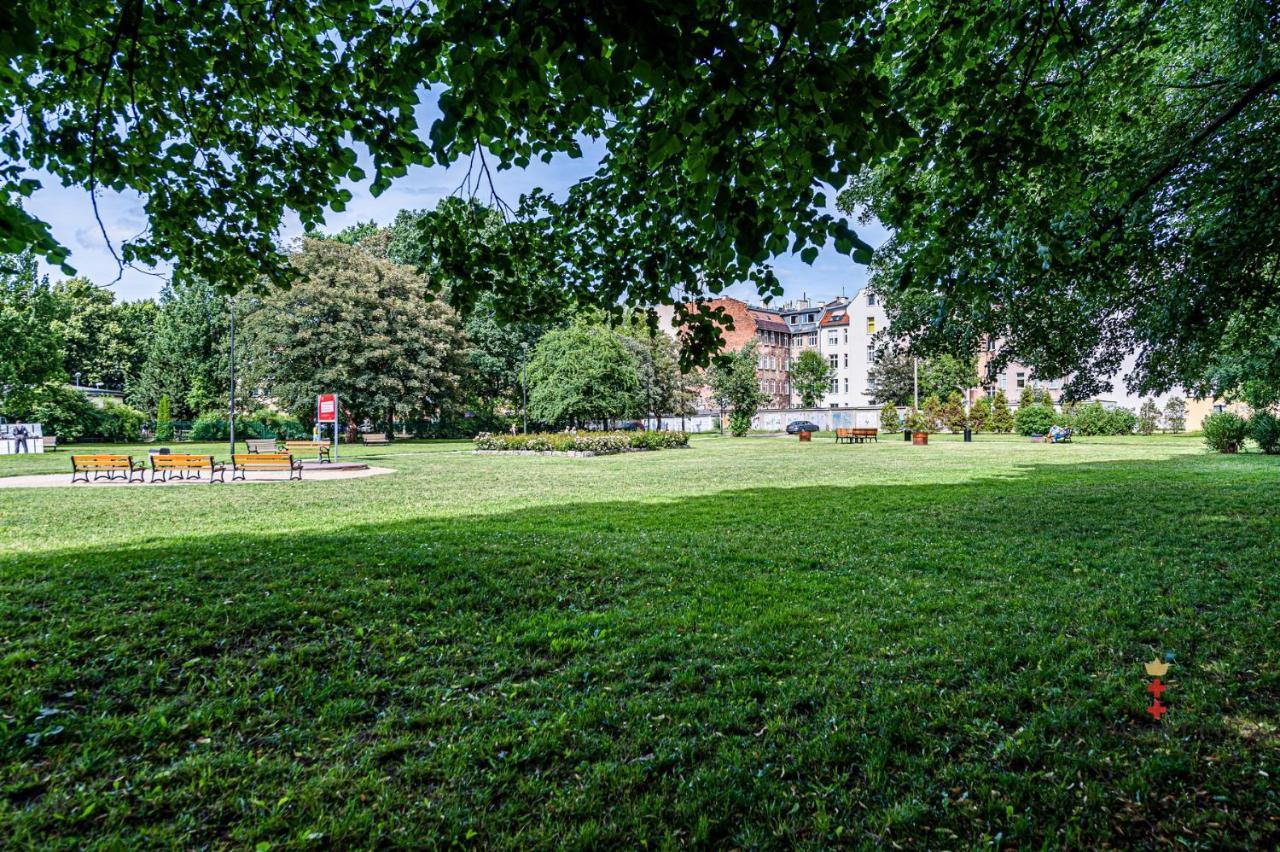 Comfort Inn Apartments - Gdansk,Angielska Grobla Buitenkant foto